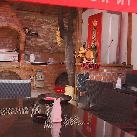 La Storia Guest House Piteşti Exterior foto