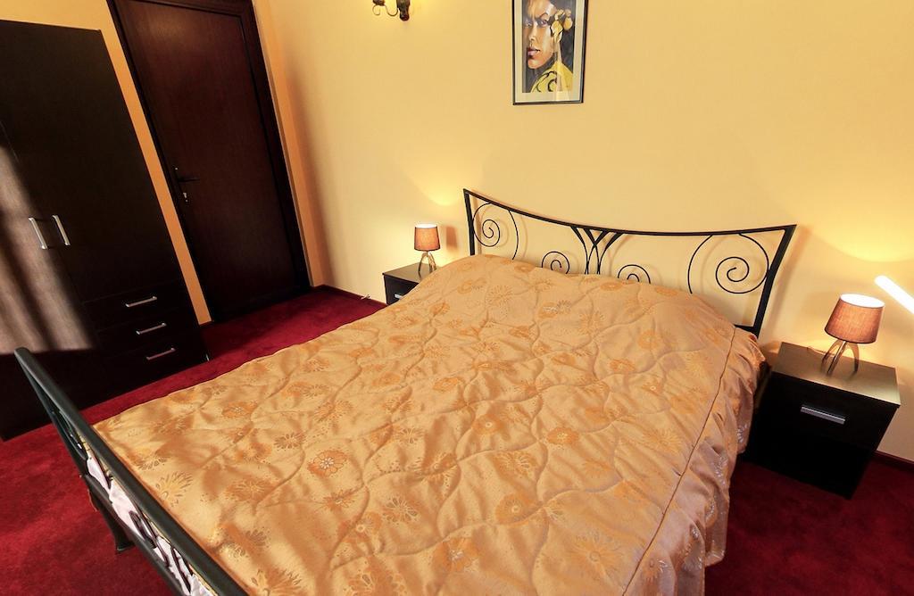 La Storia Guest House Piteşti Zimmer foto